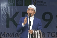 Ketua Umum PB NWDI Dr. KH Muhammad Zainul Majdi (TGB) berpidato pada peringatan Hultah ke-91 NWDI di Pancor, Lombok Timur, Ahad (13/9/2026). (Foto: Lombokini.com)