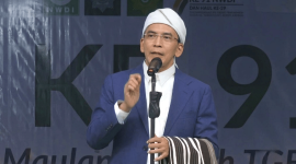 Ketua Umum PB NWDI Dr. KH Muhammad Zainul Majdi (TGB) berpidato pada peringatan Hultah ke-91 NWDI di Pancor, Lombok Timur, Ahad (13/9/2026). (Foto: Lombokini.com)