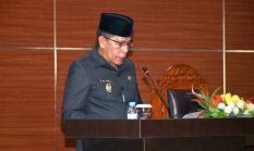 Wabup Lombok Timur Paparkan Dua Raperda dalam Paripurna DPRD