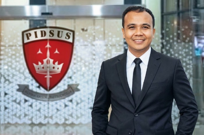 Direktur LSM Garuda Indonesia M. Zaini. 