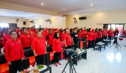 Ketua DPD PDI Perjuangan NTB Rachmat Hidayat memastikan PDI Perjuangan memberhentikan Musyafirin dari keanggotaan.