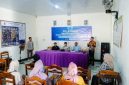 Sebanyak 20 penerima manfaat Program Desa Berdaya mengikuti pelatihan pengelolaan keuangan dan penyusunan usaha di Desa Pijot, Lombok Timur, Kamis (22/10/2026). LKKS NTB memfasilitasi pelatihan ini bersama Bank NTB Syariah KCP Keruak dan Dinas Koperasi dan UMKM Lombok Timur. (Foto: Lombokini.com)